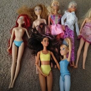 Colorful Fashion Dolls Set